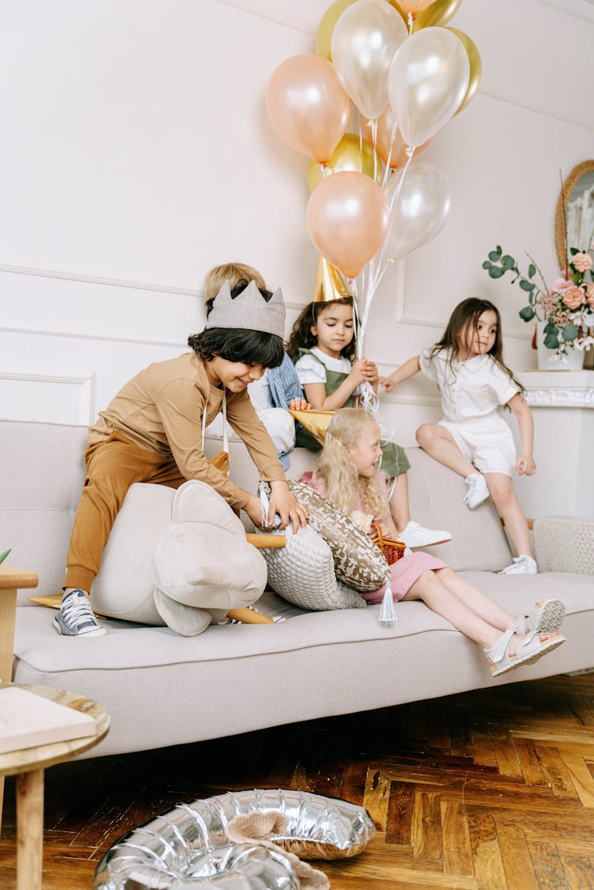 40 Spielideen für den Kindergeburtstag – drinnen und draußen ab 3 Jahren